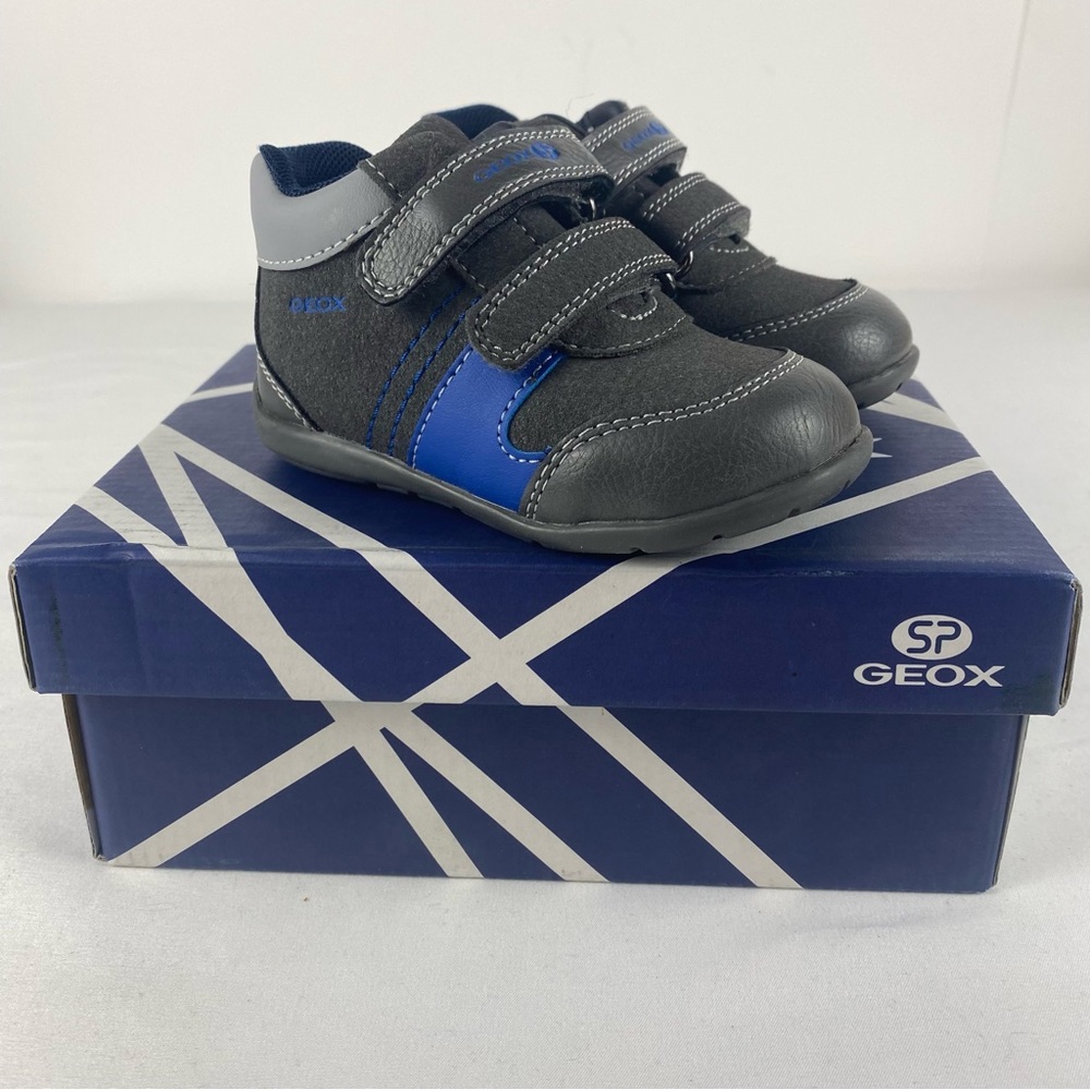 NEW GEOX Boy's ELTHAN Shoe Sneaker Runners - Size 5.5